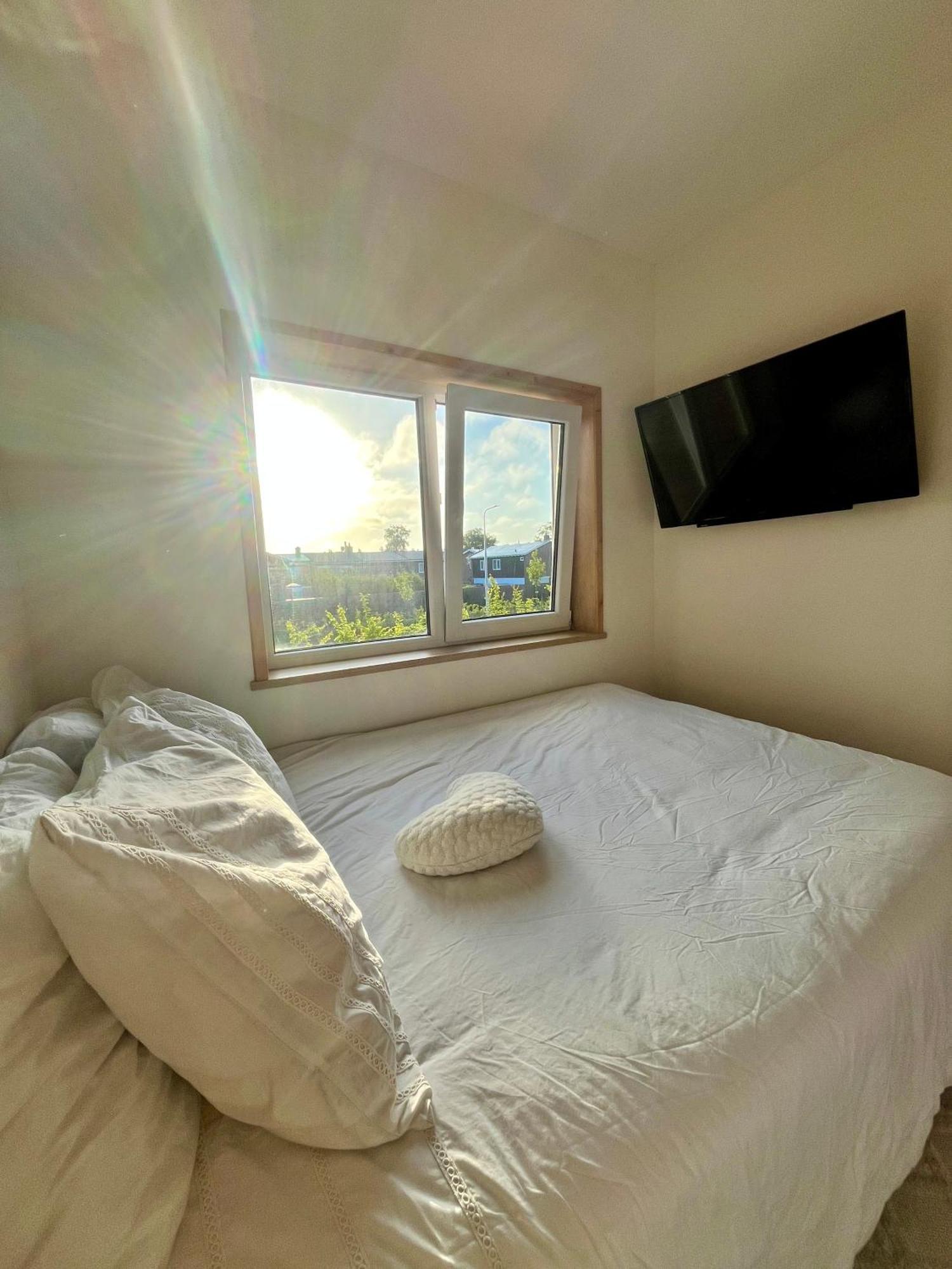 Tiny House In Center Aalsmeer I Close To Schiphol & Amsterdam מראה חיצוני תמונה